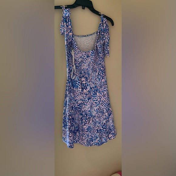 Lilly Pulitzer Blue and Pink Sea design Size S - Picture 2 of 2